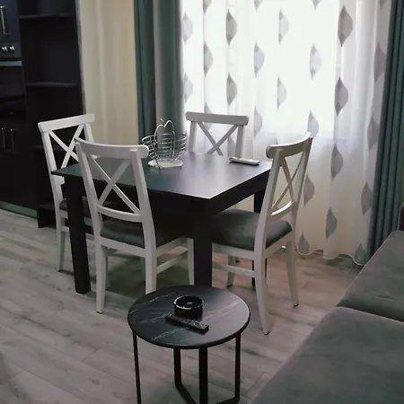 Elegant アパート *